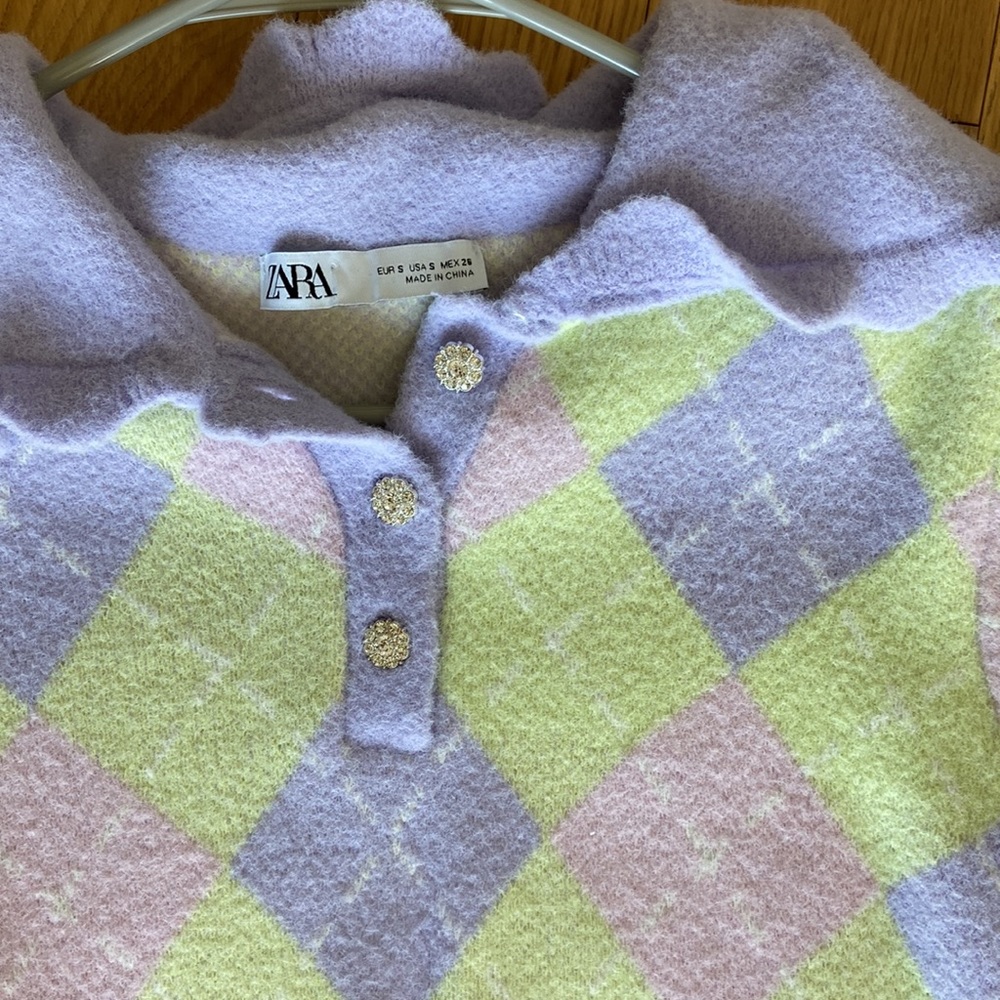 Zara Sweater - Picture 2 of 3